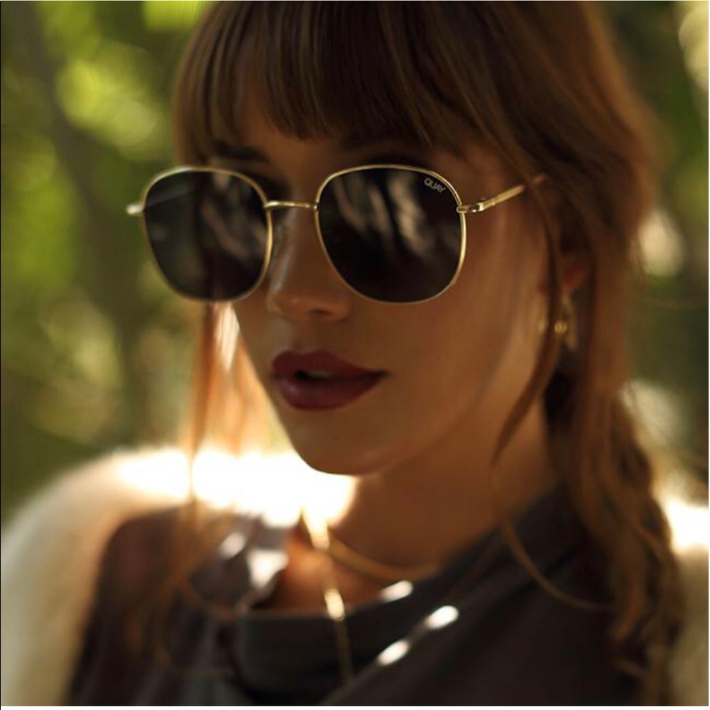 Quay Jezabell Gold/Smoke sunglasses